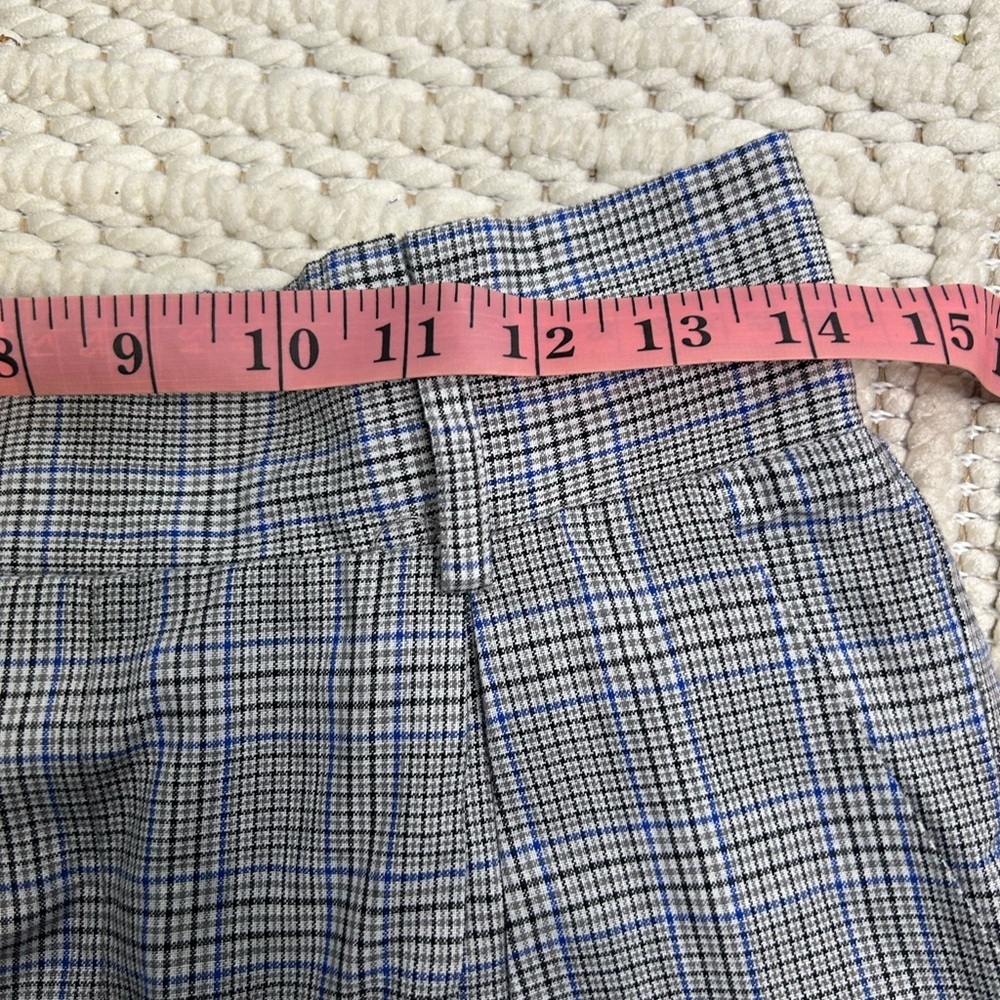 Forever 21 Gray High Waist elastic Tailored Shorts size Medium with tie belt - Picture 6 of 7